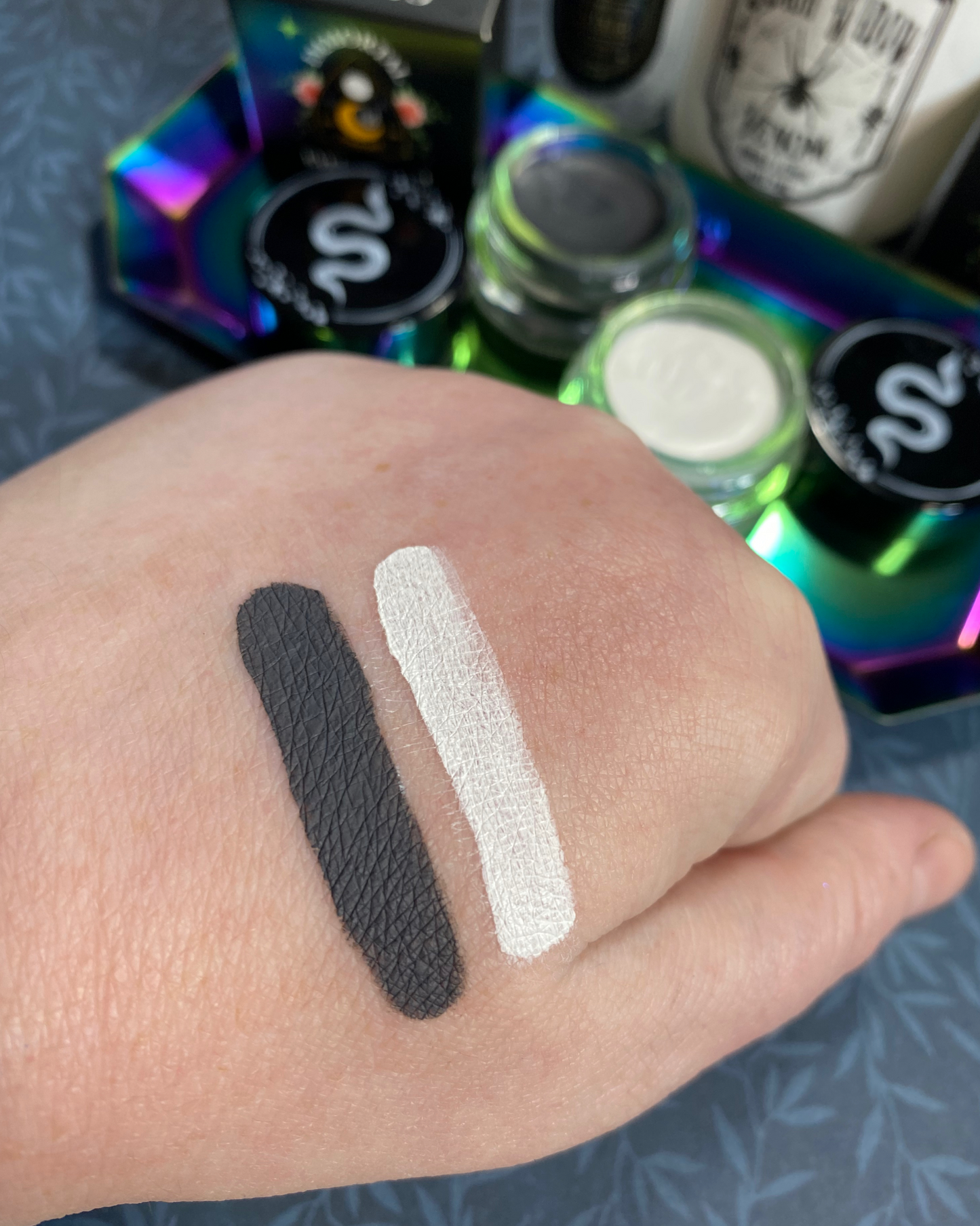Apparition Immortal Gel Eyeliner