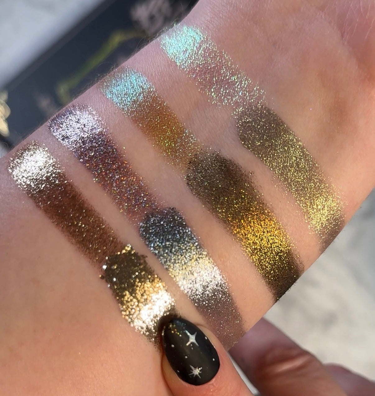 Timeless Relics Eyeshadow Palette